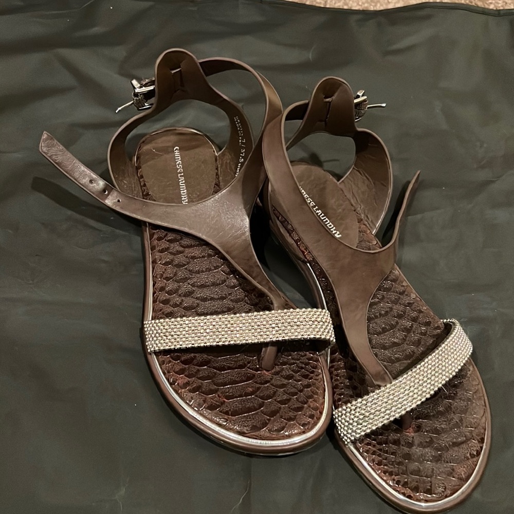 Chinese Laundry sandals